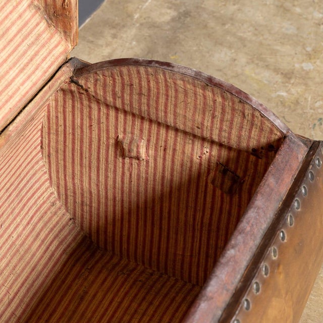 Antique 18th Century Cylindrical Coach Trunk, 1700s For Sale - Image 11 of 18