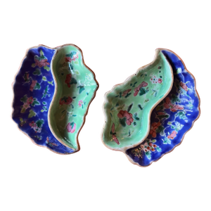 Antique 19th Century Chinese Export Famille Rose Porcelain Leaf Dishes for Soy Sauce and Mustard - a Pair