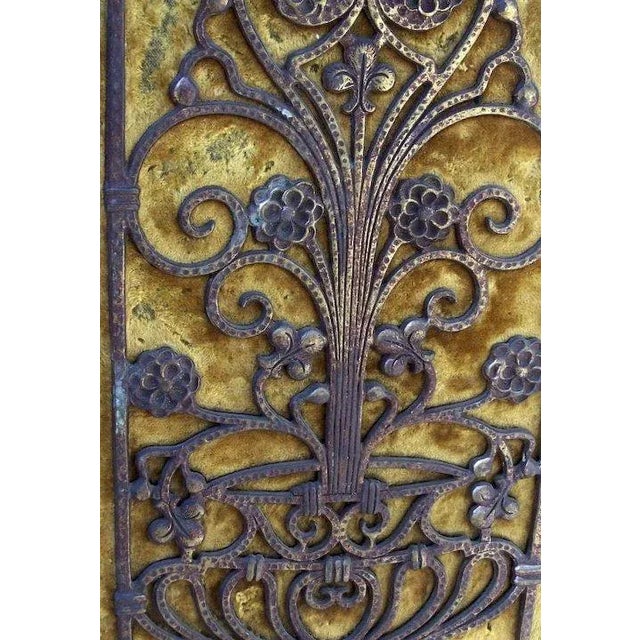 1900 - 1909 1900's Iron Filagree Desk Dressing Table with Marble Top and Matching Chair - 2 Pieces For Sale - Image 5 of 9