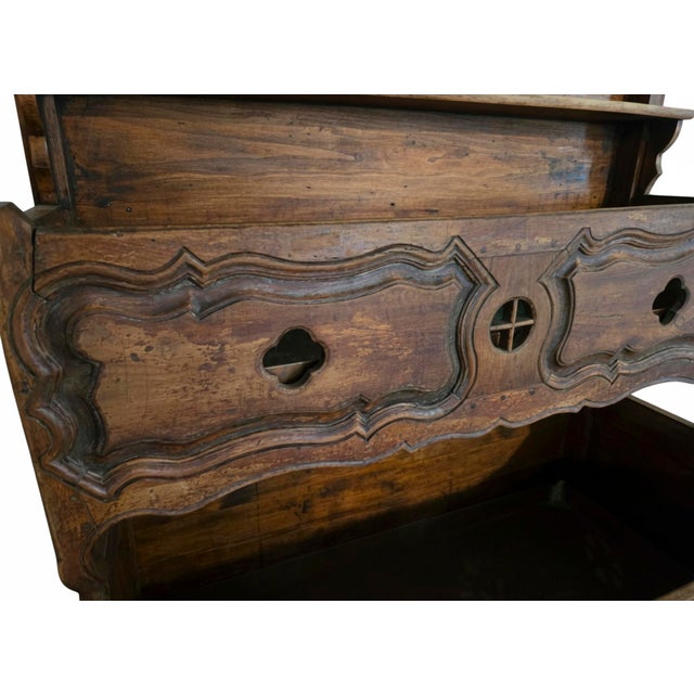 French Provincial Louis XV Vaisselier-Pétrin in Carved Pine (With Copper Liners) For Sale - Image 4 of 8