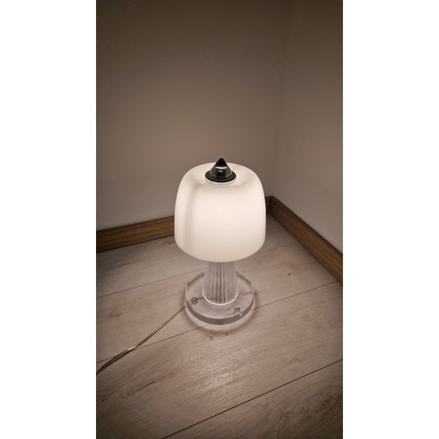 Mid-Century Modern Table Lamp in Handworked Glass with Opaline Shade from Foscarini, 1990s For Sale - Image 3 of 13