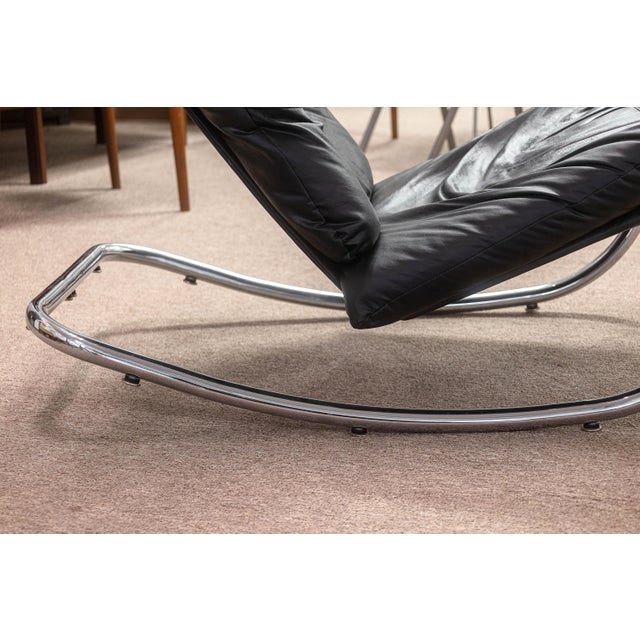 Milo Baughman for Dia Black Leather and Tubular Chrome Vintage Rocker & Ottoman For Sale - Image 10 of 11