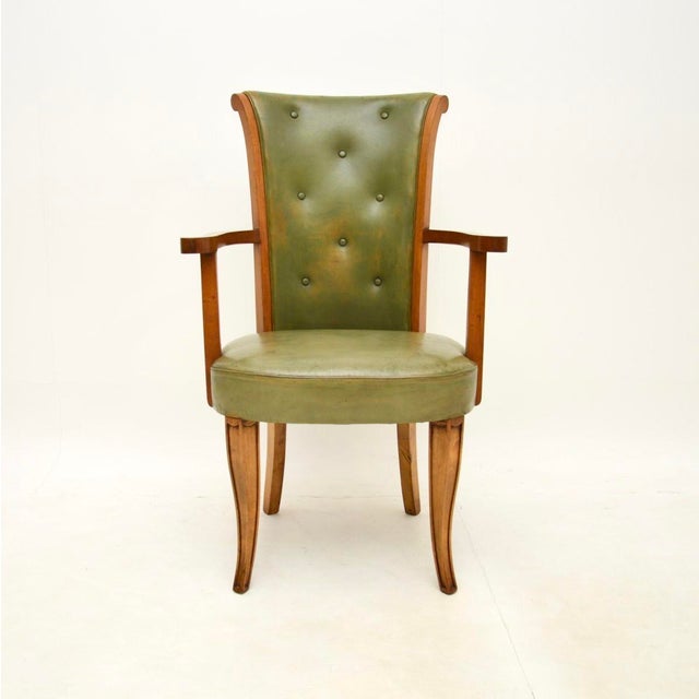 1930s Art Deco Leather and Walnut Dining Chairs attributed to Hille, 1930s, Set of 8 For Sale - Image 5 of 15