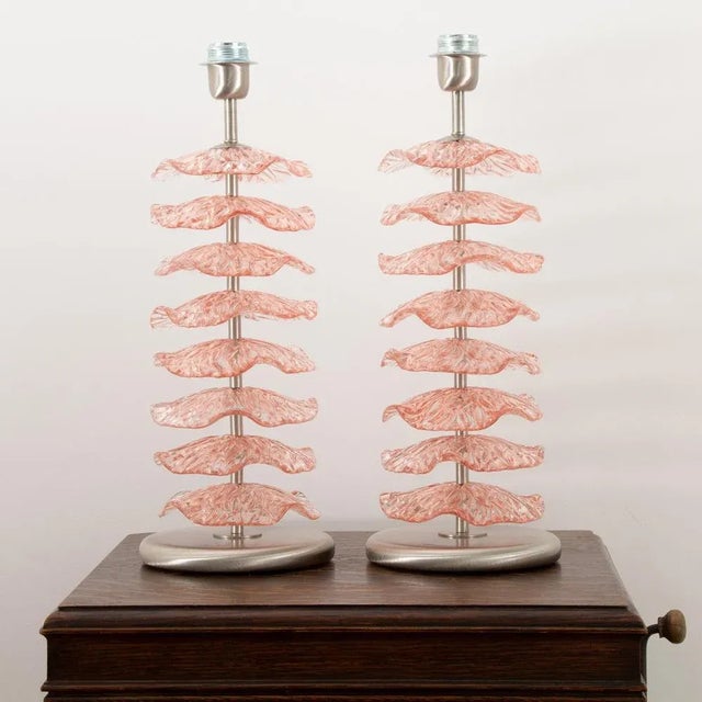 A special occasion to furnish your home with a unique piece of Italian design. Table lamp with decorated glass pink murano...
