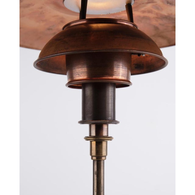 Vintage Model PH 3/2 Table Lamp with Copper Shades and Burnished Brass by Poul Henningsen for Louis Poulsen, Poul Henningsen For Sale - Image 6 of 9