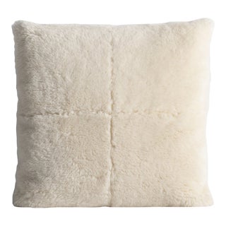 Lancaster Signature Quadrant Pillow in Pecora Cream For Sale