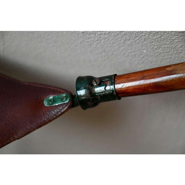 Brown 20th Century English Hunting Walking Stick with Seat in Bamboo, Leather and Metal, 1960s For Sale - Image 8 of 13