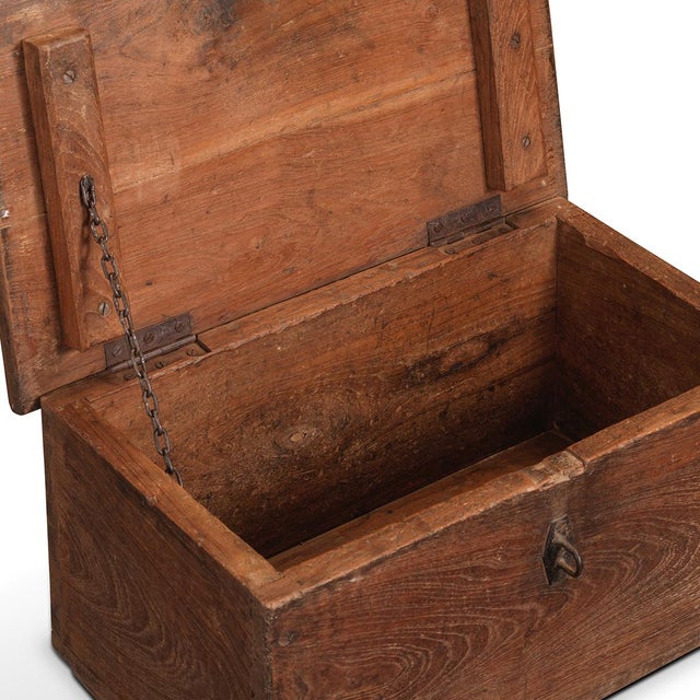 Vintage Indian Storage Box, 1930s For Sale - Image 4 of 6