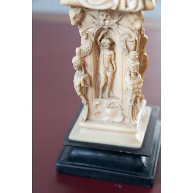 Classical Art Resin Sculptures in Ivory Finish, 1970s-1980s, Set of 2 For Sale - Image 6 of 12