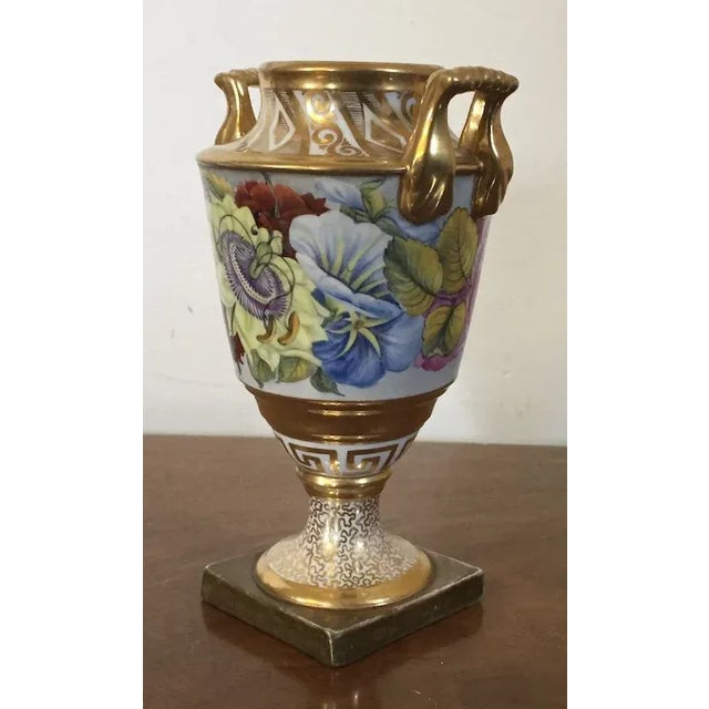 Antique Early 19th Century English Regency Coalport Porcelain Vase Painted with Flowers & Rich Gilding For Sale - Image 11 of 13