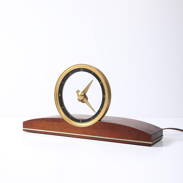 Mid-Century Modern Mid-Century Jefferson Golden View Electric Brass, Glass & Walnut Mystery Clock For Sale - Image 3 of 16