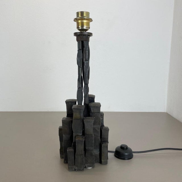 Sculptural Brutalist Cast Iron Table Light attributed to Lothar Klute, Germany, 1970s For Sale - Image 10 of 18