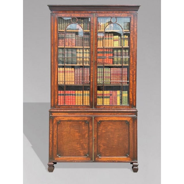 Very Fine Late 18th-Century George III Mahogany Library Bookcase *In the manner of Gillows of Lancaster – English, circa...