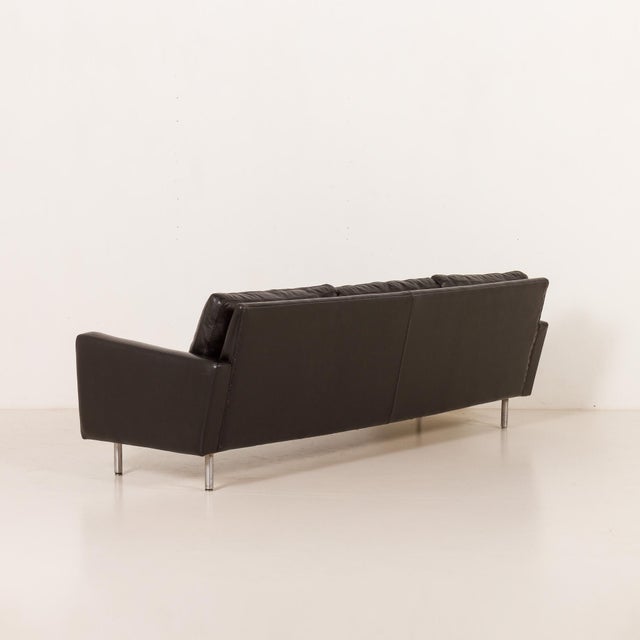 Mid-Century Black Leather Sofa attributed to Herman Miller, 1960s For Sale - Image 7 of 18