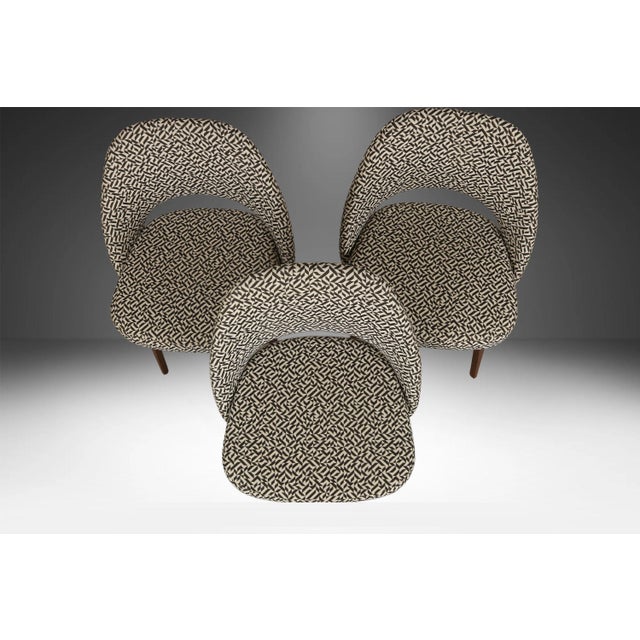 Knoll Saarinen Executive Side Chairs Model 72 Set of Three For Sale - Image 13 of 13
