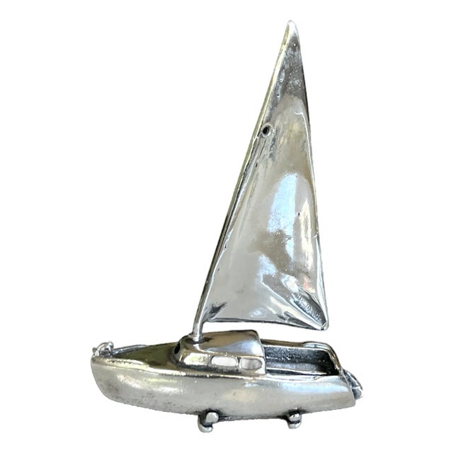 1980s Miniature Sterling Sailboat Sculpture – Handcrafted 925 Silver For Sale