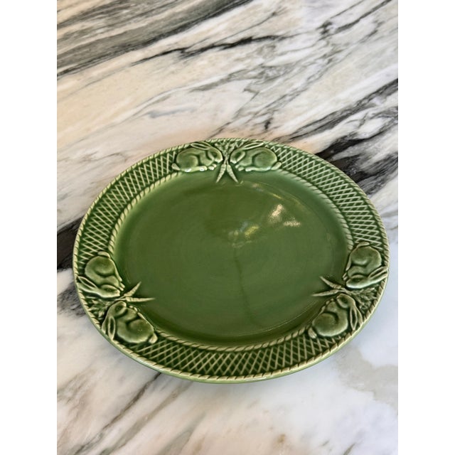 Vintage Bordallo Pinheiro Bunny Rabbit Green Dinner Plates - Set of 2 For Sale In Seattle - Image 6 of 13