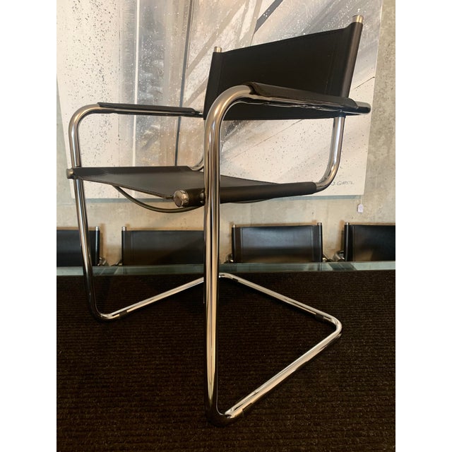 1980s Set of 6 Matteo Grassi Mg5 Attributed Cantilevered Dining Chairs in Black Leather and Chrome, Italy, 1980s For Sale - Image 5 of 12