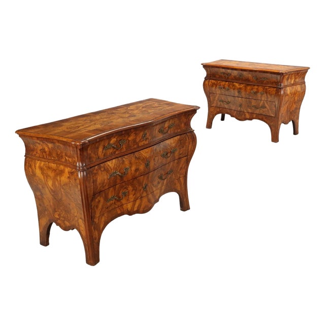Antique Wanut Burl Veneer Chests of Drawers Italy, 18th Century, Set of 2 For Sale