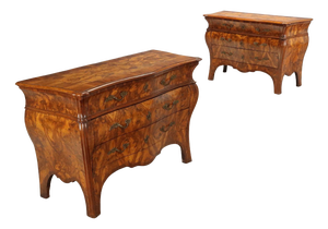 Antique Wanut Burl Veneer Chests of Drawers Italy, 18th Century, Set of 2