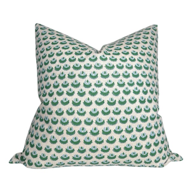 Cadiz Linen Pillow Cover in Emerald, 22x22 Pillow For Sale