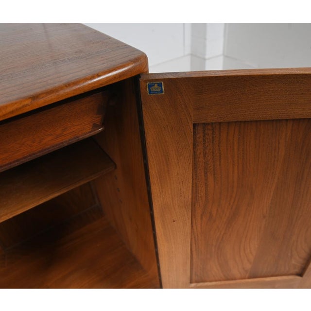 Mid-Century Oak Sideboard from Ercol, 1960s For Sale - Image 4 of 10
