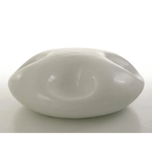 Uluru seat by Imperfettolab Designer: Roberto Semprini 2008 Dimensions: 220 x H 95 cm Materials: Fibreglass Round seat in...