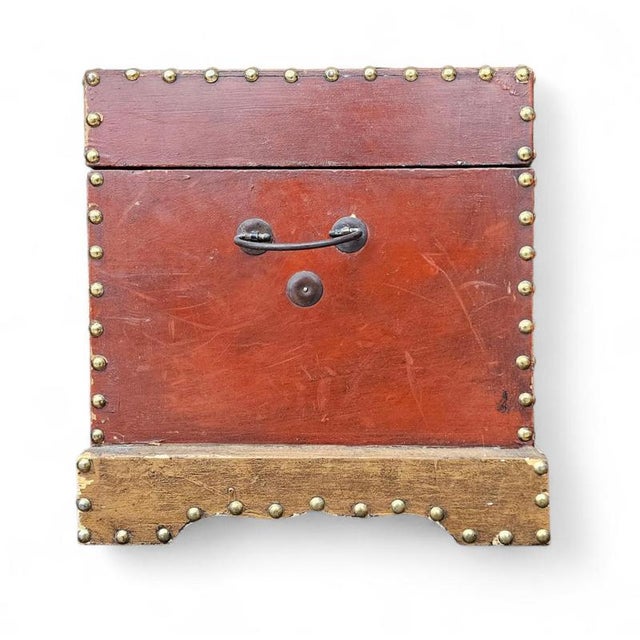 Metal Vintage Floral Painted Dome Top Trunk For Sale - Image 7 of 15