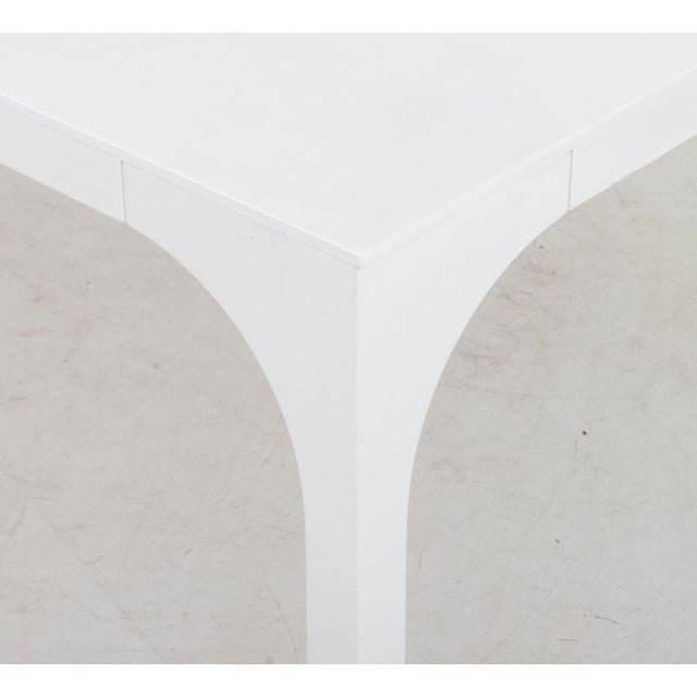 Italian Modern Minimalist White Dining Table For Sale In New York - Image 6 of 8
