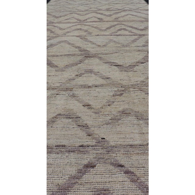 Textile Afghan Modern Casual Chevron Runner in Light Cream and Dark Gray 4'2 X 12'7 For Sale - Image 7 of 12