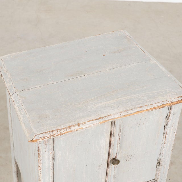 Early 19th Century 19th Century Small Swedish Original Gray Painted Pine Cabinet Nightstand For Sale - Image 5 of 13