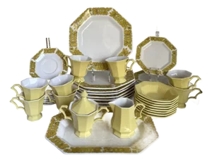 1960s Independence Ironstone Japan Yellow Bouquet/Yellow Daffodil 43-Piece Dinnerware Set