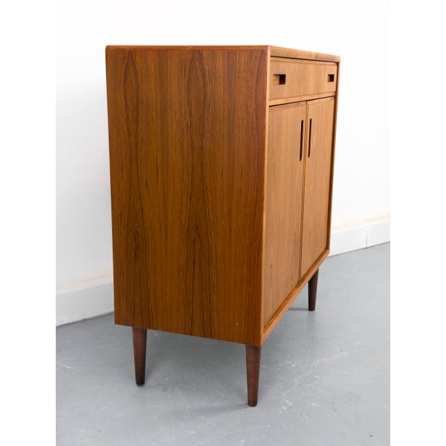 1970s Danish Teak Cabinet from Fanø, 1970s For Sale - Image 5 of 15