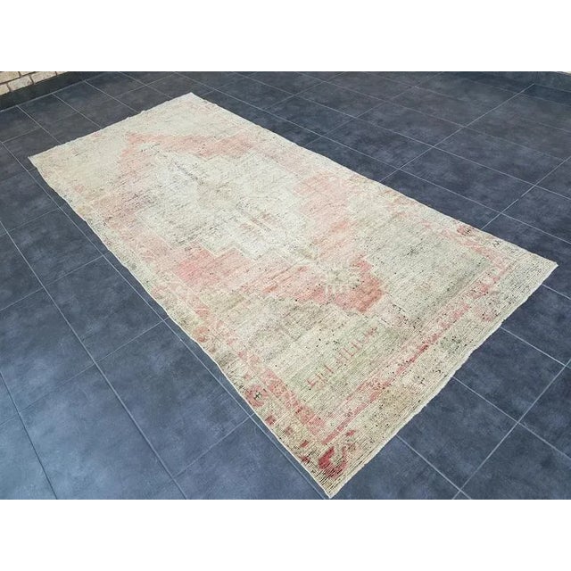 1960s Vintage Faded Rug- 4′3″ × 9′5″ For Sale - Image 6 of 11