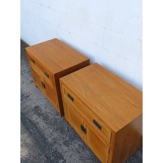 Thomasville Hollywood Regency Nightstands End Bedside Tables a Pair 6355 For Sale - Image 9 of 17