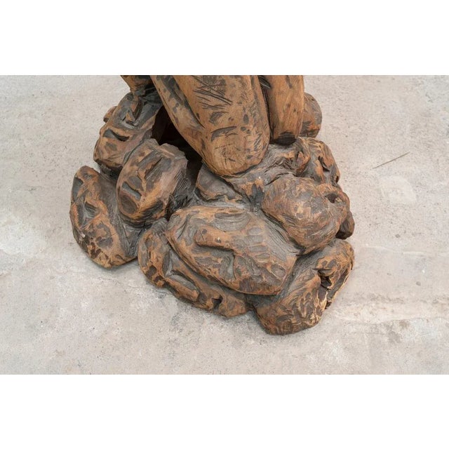 Kneeling Man Pedestal in Carved Wood, 20th Century For Sale - Image 5 of 7