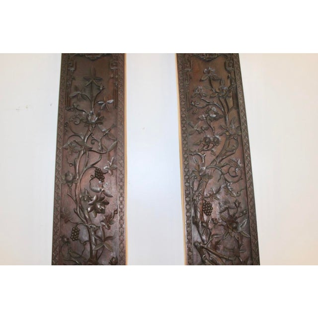 Asian Carved Wooden Columns, 1890s, Set of 2 For Sale - Image 13 of 17