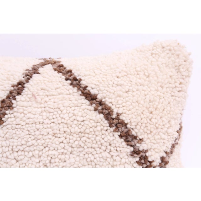Mid-Century Modern Vintage Moroccan Rug Pillow Cover For Sale - Image 3 of 4