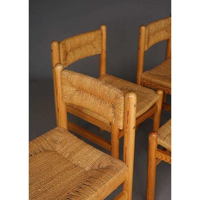Pine and Seagrass Dining Chairs in the style of Charlotte Perriand, 1960s, Set of 4 For Sale - Image 6 of 11