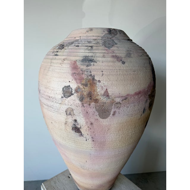 Cream Large - 1980s Anderson Handmade Organic Studio Pottery Floor Vase – Signed For Sale - Image 8 of 12
