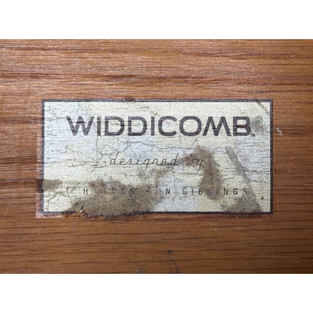 t.h. Robsjohn-Gibbings, American Modern, Walnut, Dresser, Usa 1960s For Sale In New York - Image 6 of 12