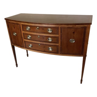 1980s Hickory Manufacturing Co Hepplewhite Style Sideboard For Sale