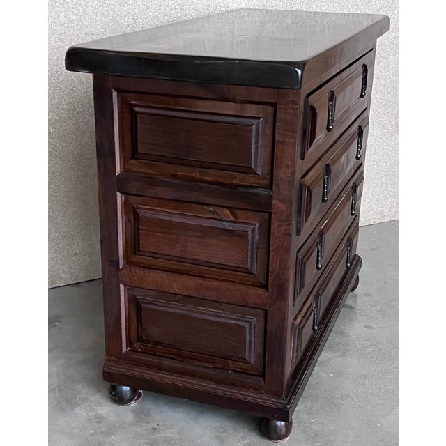 Wood 20th Catalan Spanish Baroque Carved Walnut Tuscan Four Drawers Chest of Drawers For Sale - Image 7 of 10