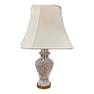 Late 20th Century Crystal Table Lamp – Diamond Cut Urn Form With Brass Mounts For Sale