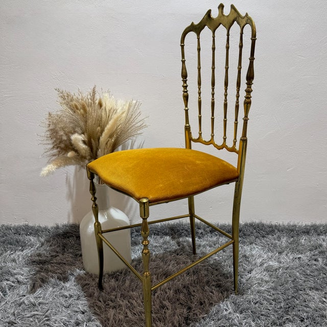 Vintage Italian Chiavari Chair in Brass with Yellow Velvet Upholstery, 1950s For Sale - Image 6 of 12