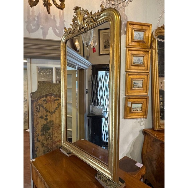 Traditional 19th Century Louis Philippe Gold Gilt Mirror With Crest For Sale - Image 3 of 6