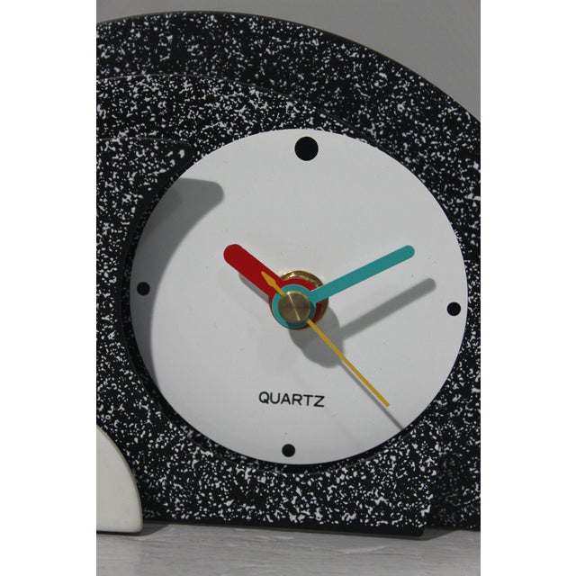 Vintage Table Clock in Painted Metal, 1980s For Sale - Image 4 of 9