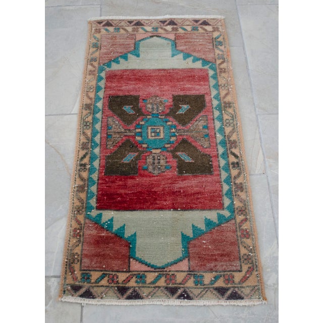 Hand Knotted Mat Small Oushak Rug - 1'4" X 2'7" For Sale - Image 11 of 14