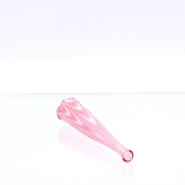 Circa 1850 Loop Glass Cheroot Holder, Ruffled Rim England For Sale - Image 4 of 9