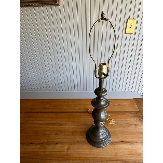 Hollywood Regency 1960s Hollywood Regency Tall Enameled Brass Table Lamp For Sale - Image 3 of 6